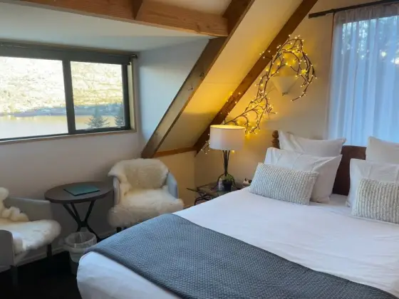 The Diplomat Bedroom